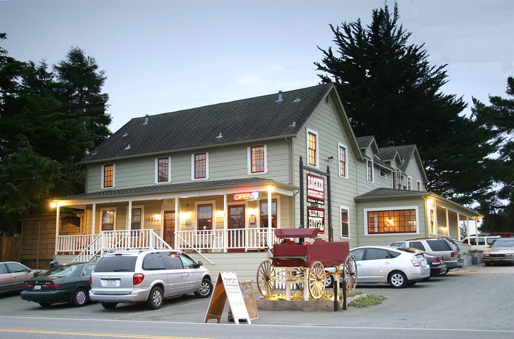 Valley Ford Hotel Esterno foto